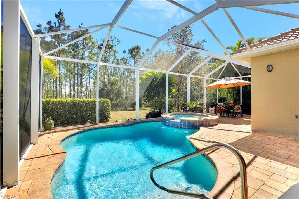 14531 Manchester Dr, Naples, FL 34114-22