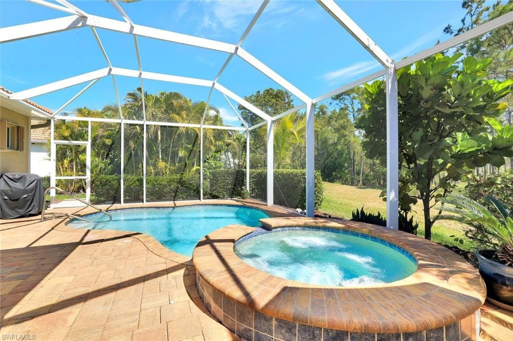 14531 Manchester Dr, Naples, FL 34114-24