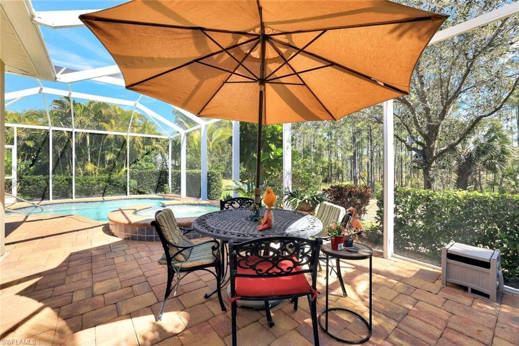 14531 Manchester Dr, Naples, FL 34114-25