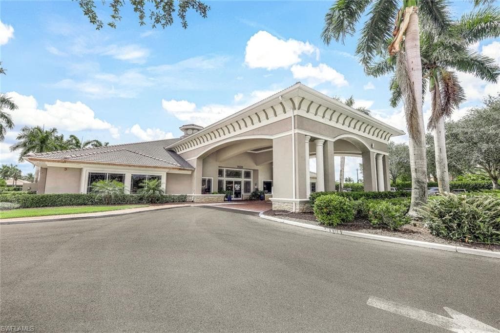 14531 Manchester Dr, Naples, FL 34114-27
