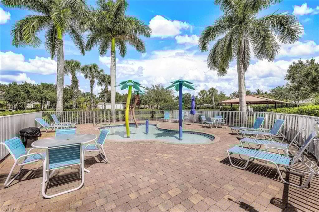 14531 Manchester Dr, Naples, FL 34114-35
