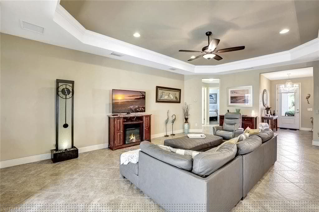 14531 Manchester Dr, Naples, FL 34114-5