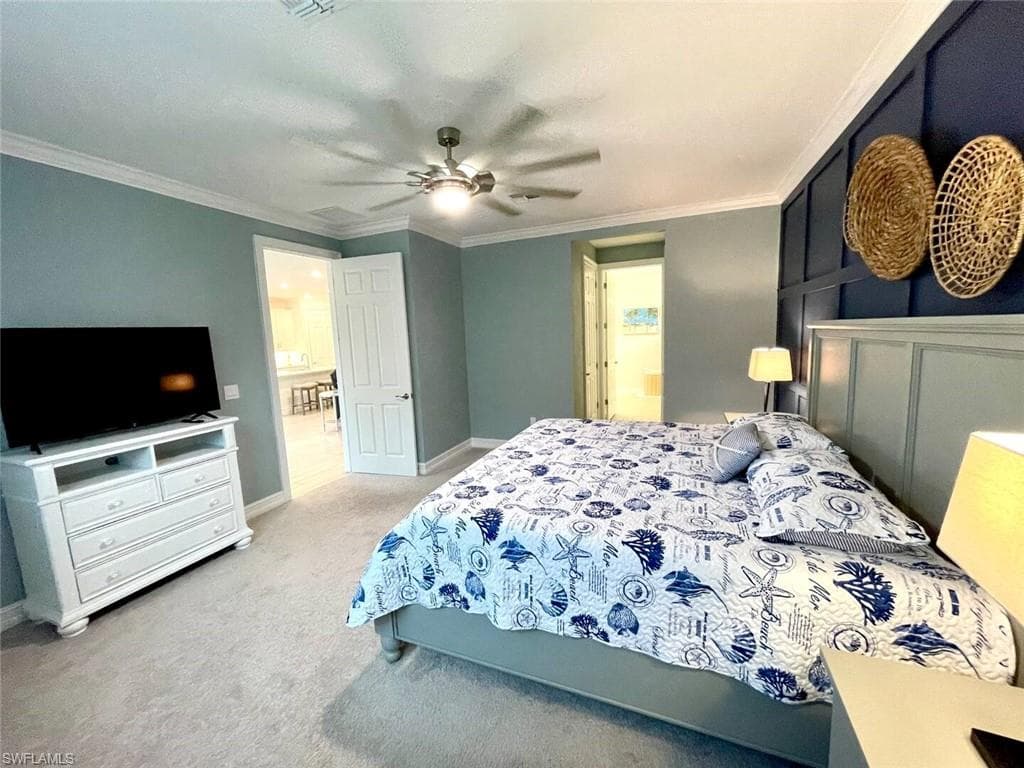 299 Tamarindo Ln, Naples, FL 34114-14