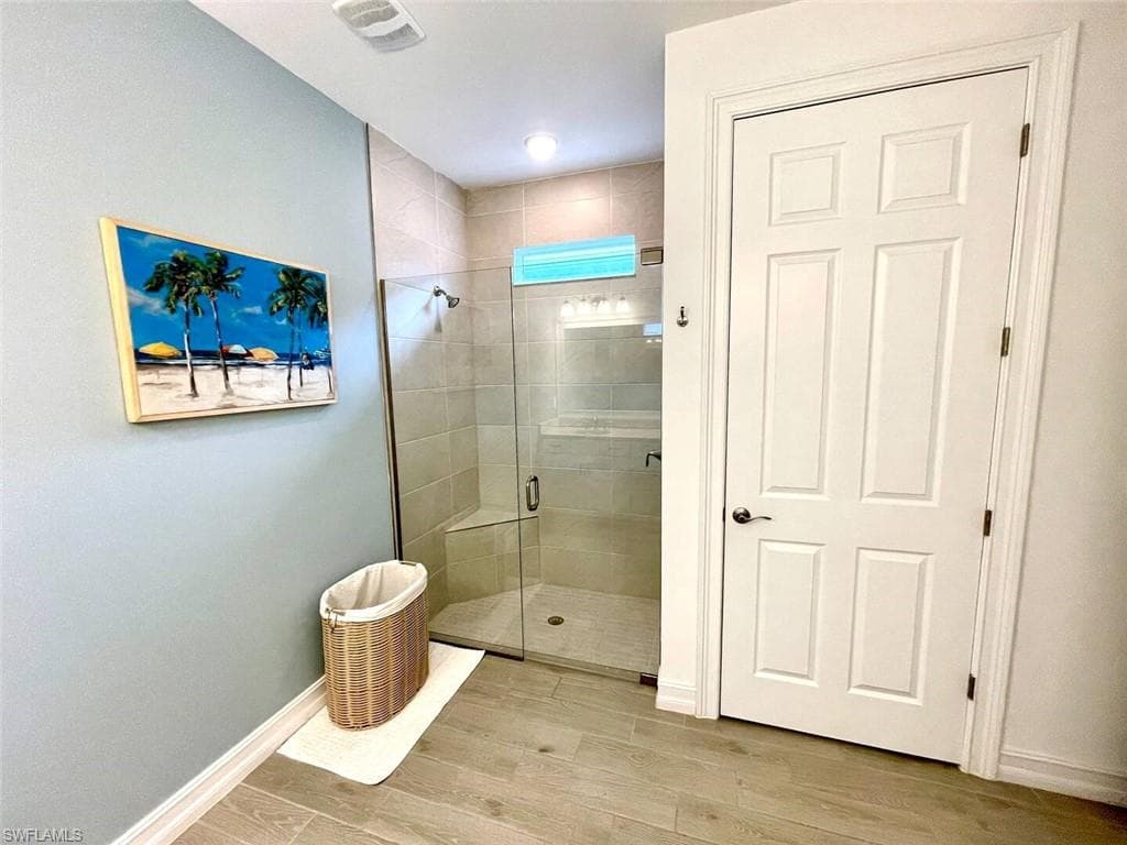 299 Tamarindo Ln, Naples, FL 34114-16