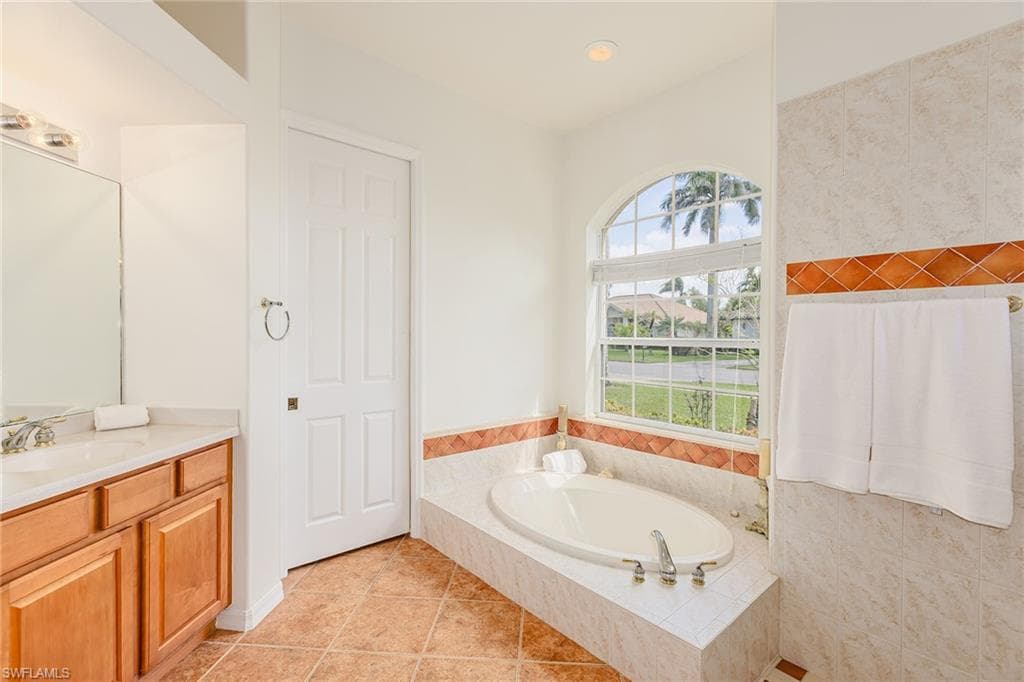 8880 Lely Island Cir, Naples, FL 34113-14