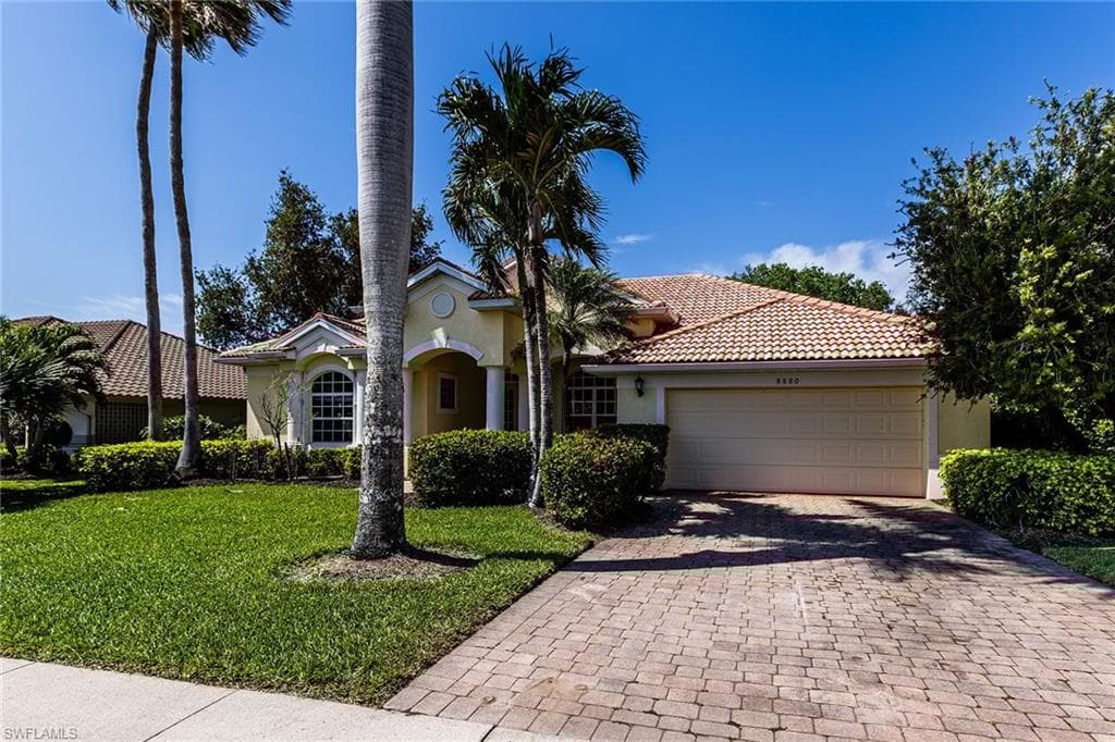 8880 Lely Island Cir, Naples, FL 34113-3