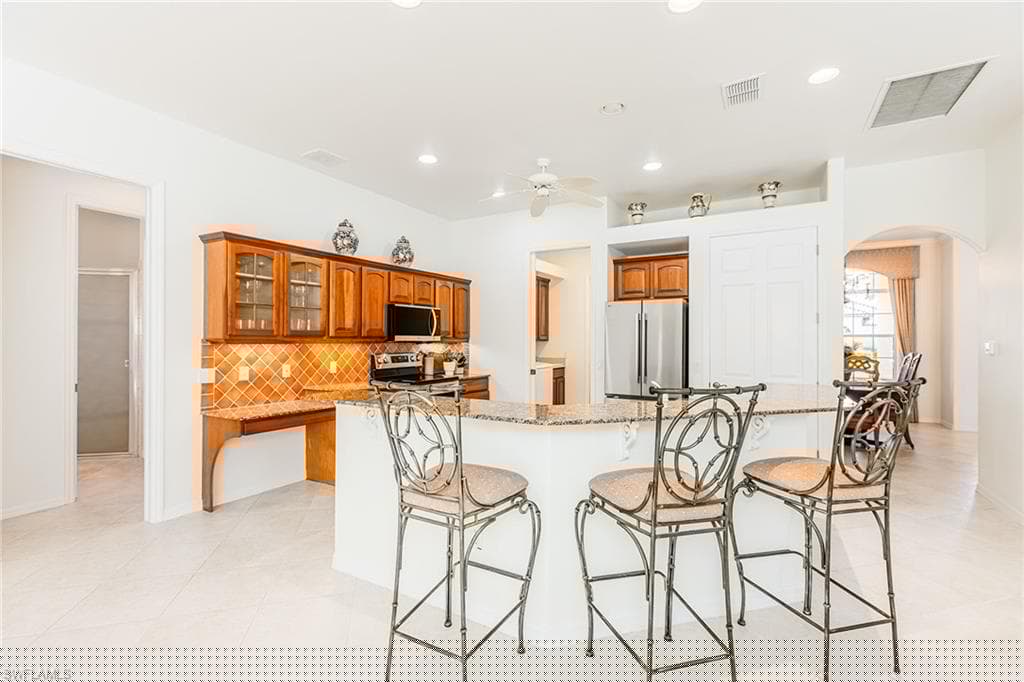8880 Lely Island Cir, Naples, FL 34113-8