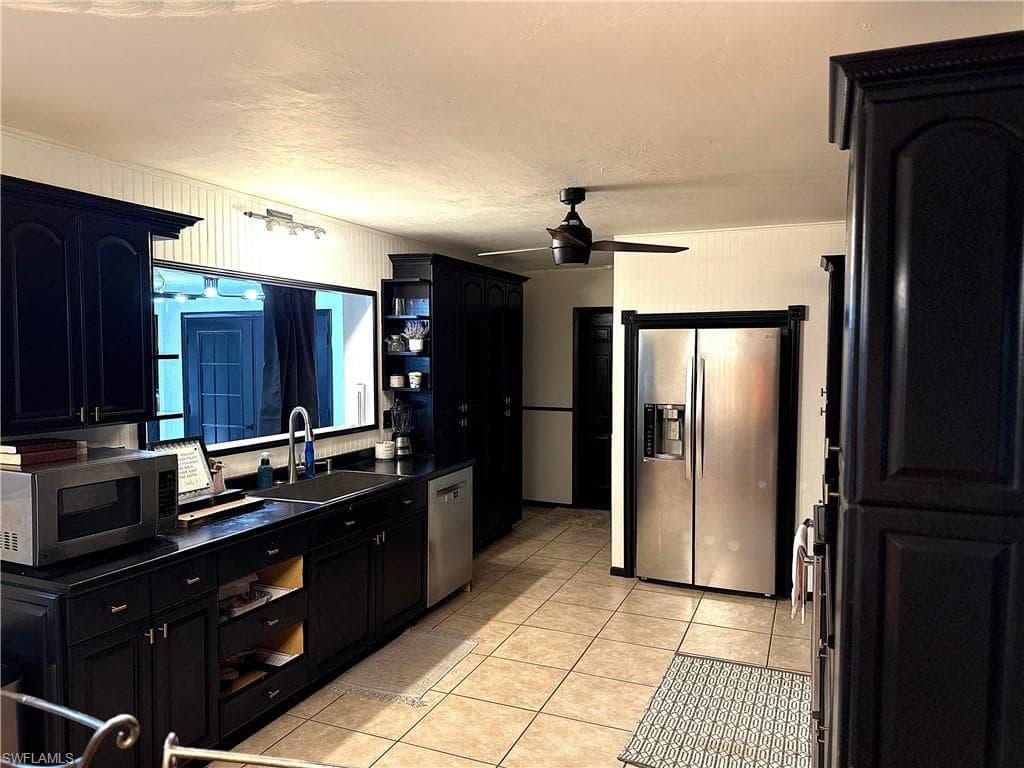 1621 Sunkist, Fort Myers, FL 33905-9