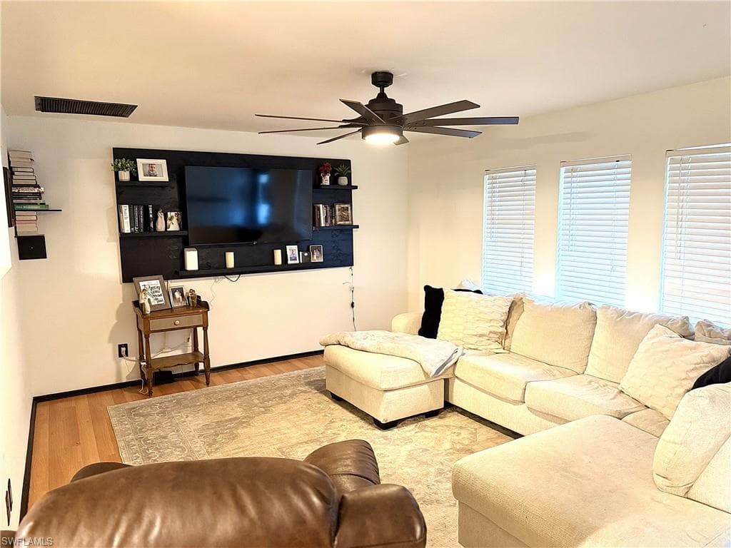 1621 Sunkist, Fort Myers, FL 33905-6