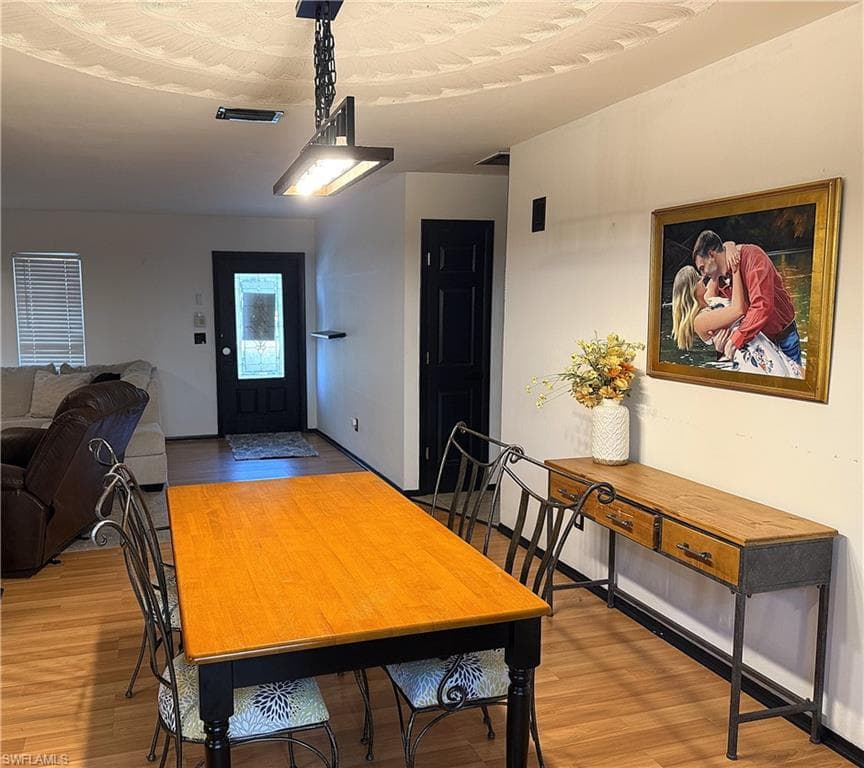 1621 Sunkist, Fort Myers, FL 33905-7