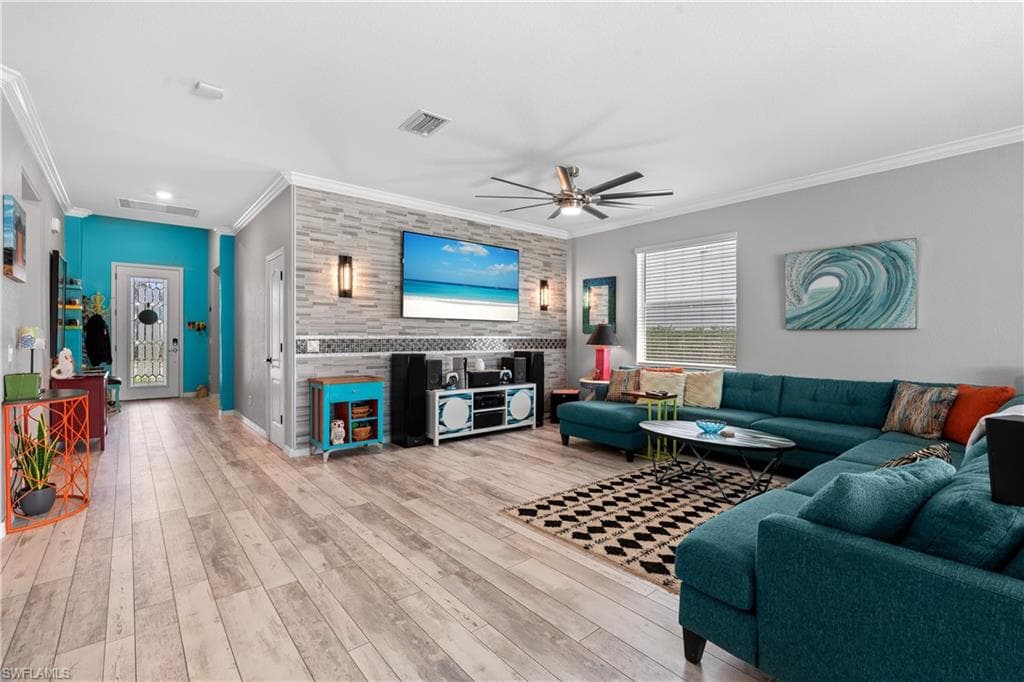 2227 Dancy St, Naples, FL 34120-8