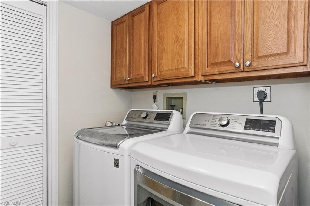 11118 Gulf Shore Dr A503, Naples, FL 34108-12