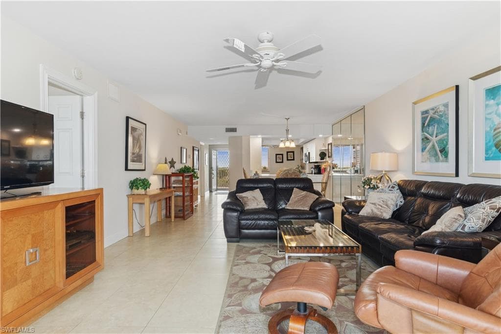11118 Gulf Shore Dr A503, Naples, FL 34108-17