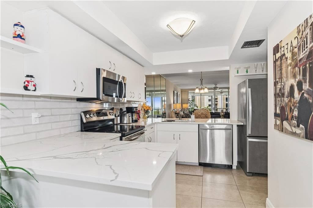 11118 Gulf Shore Dr A503, Naples, FL 34108-20