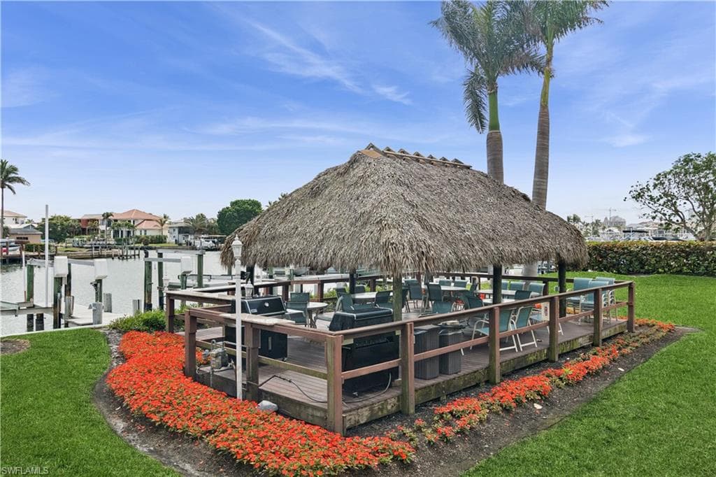 11118 Gulf Shore Dr A503, Naples, FL 34108-25