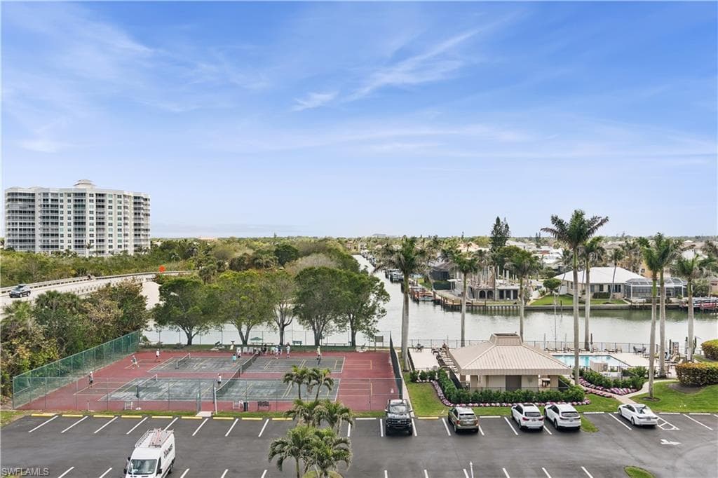 11118 Gulf Shore Dr A503, Naples, FL 34108-26