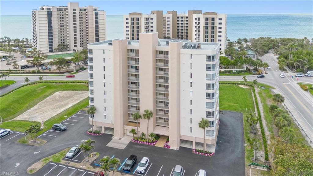 11118 Gulf Shore Dr A503, Naples, FL 34108-2