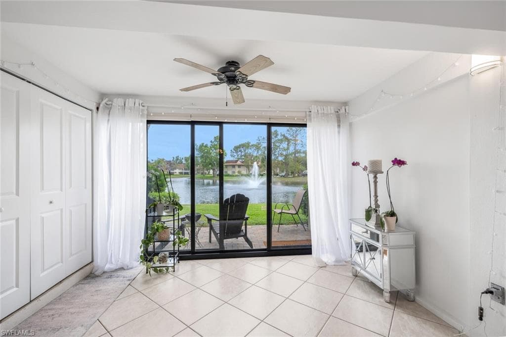 1672 Spoonbill Ln 1672, Naples, FL 34105-12