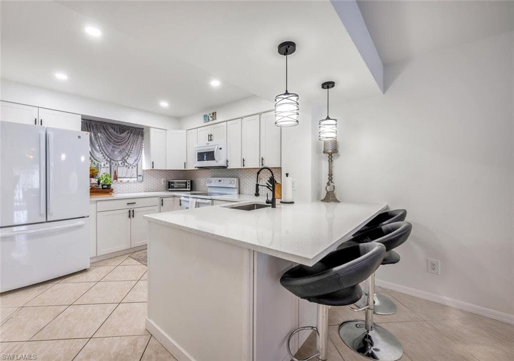 1672 Spoonbill Ln 1672, Naples, FL 34105-14