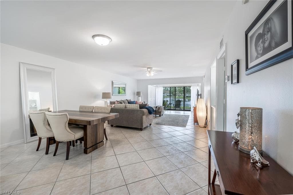 1672 Spoonbill Ln 1672, Naples, FL 34105-1