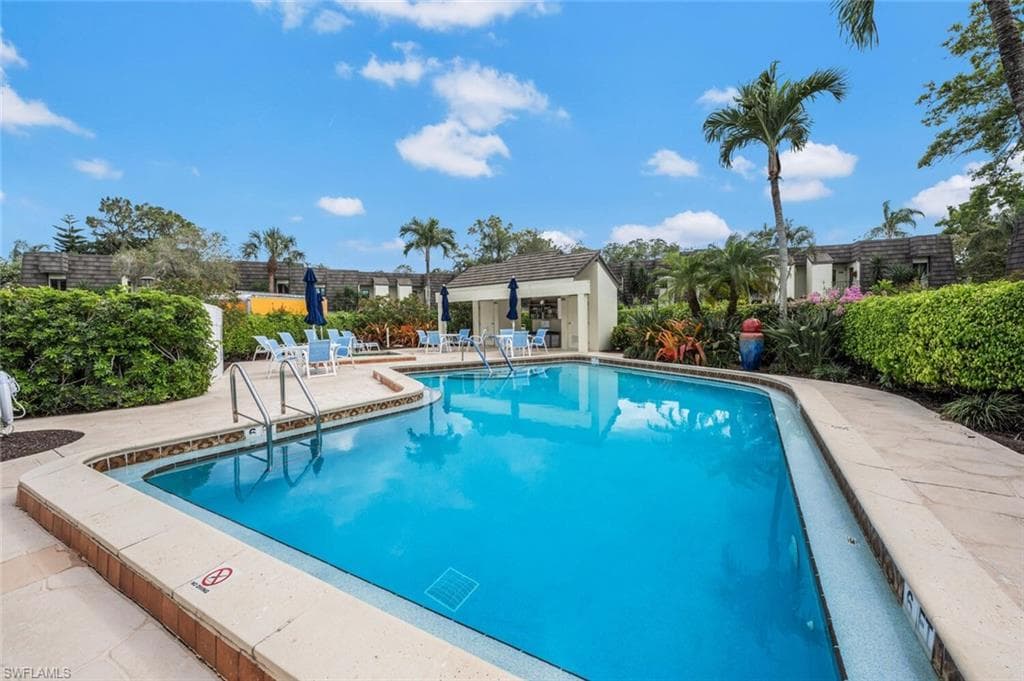 1672 Spoonbill Ln 1672, Naples, FL 34105-31