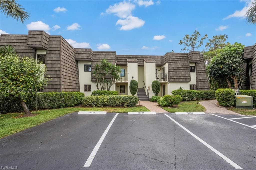1672 Spoonbill Ln 1672, Naples, FL 34105-4
