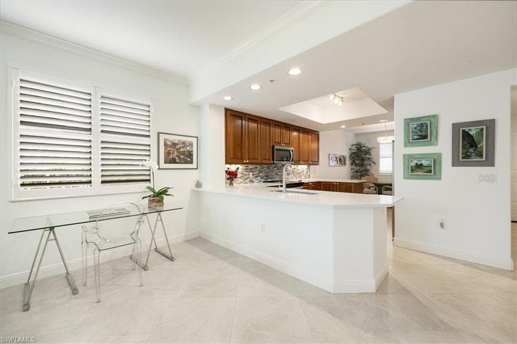 965 Sandpiper St J107, Naples, FL 34102-9