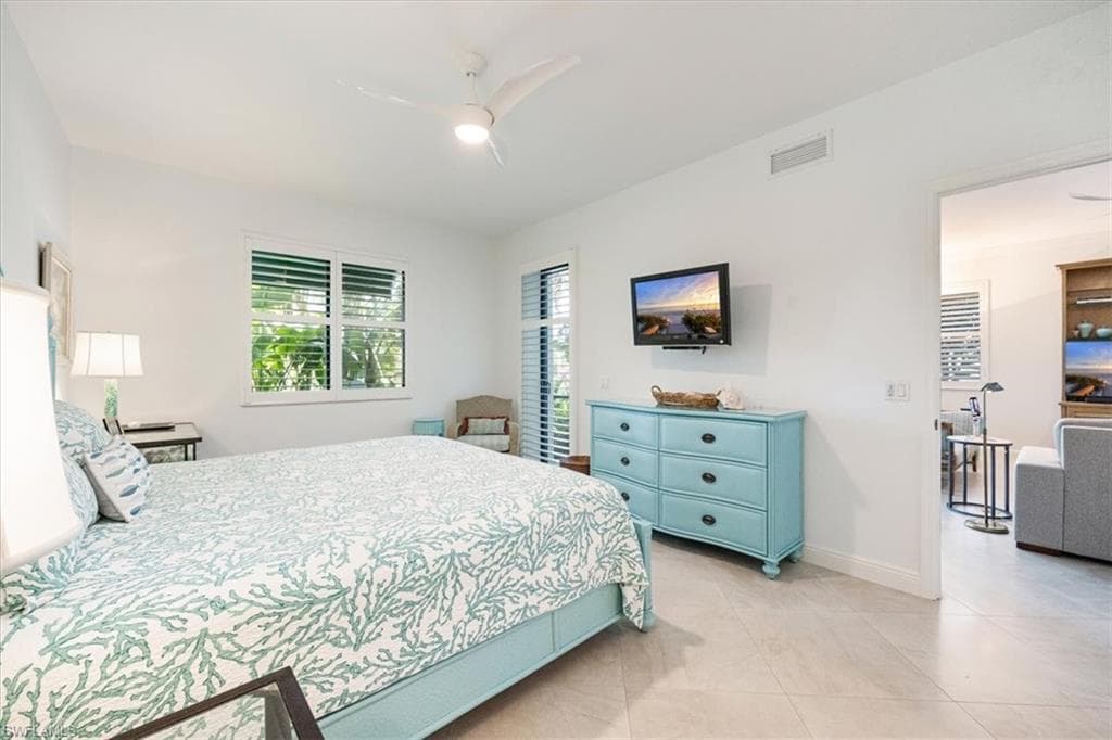 965 Sandpiper St J107, Naples, FL 34102-18