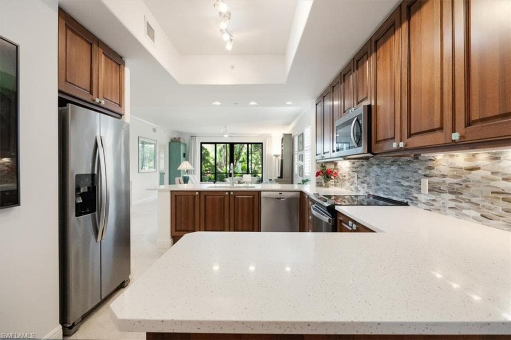 965 Sandpiper St J107, Naples, FL 34102-8
