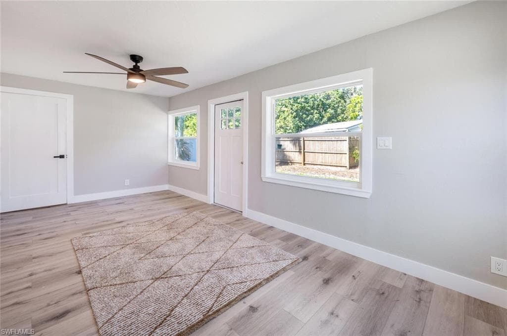 3837 Estey Ave, Naples, FL 34104-28