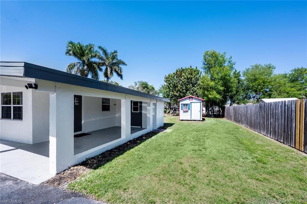 3837 Estey Ave, Naples, FL 34104-30