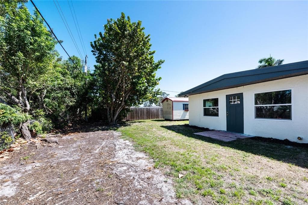 3837 Estey Ave, Naples, FL 34104-31