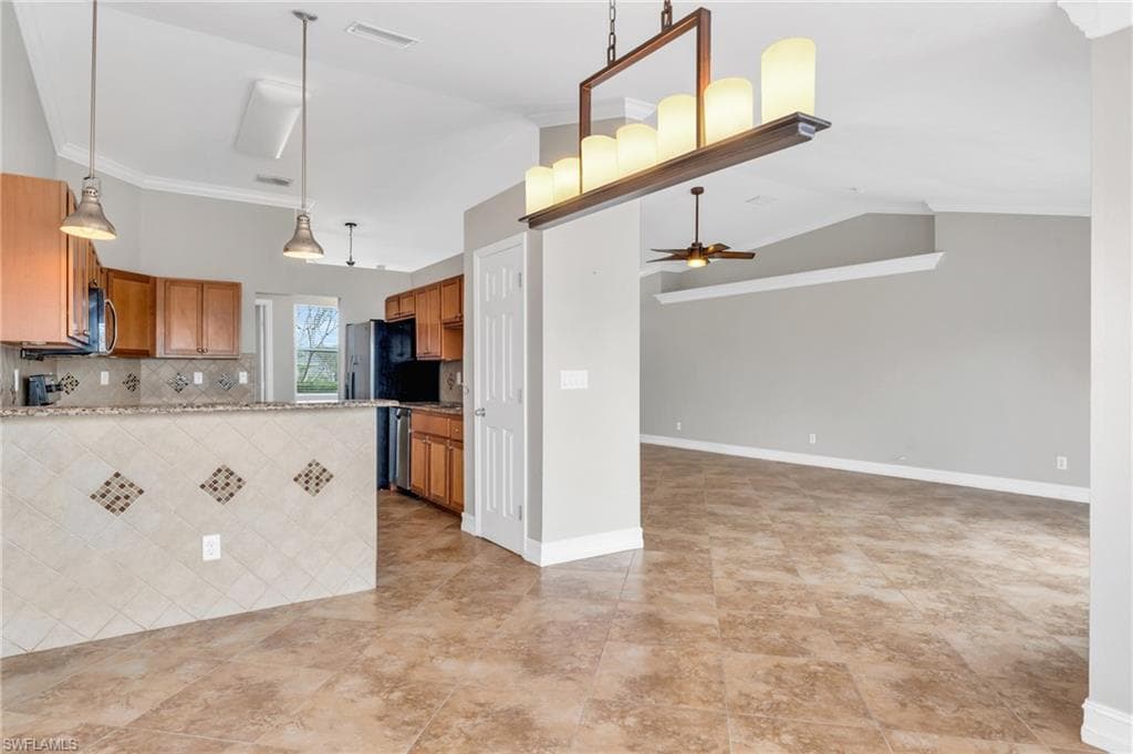 1409 Juanita Pl, Cape Coral, FL 33993-9