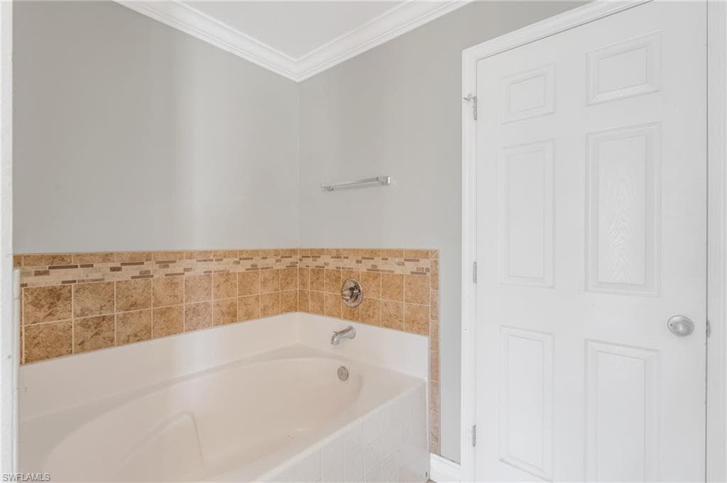 1409 Juanita Pl, Cape Coral, FL 33993-17
