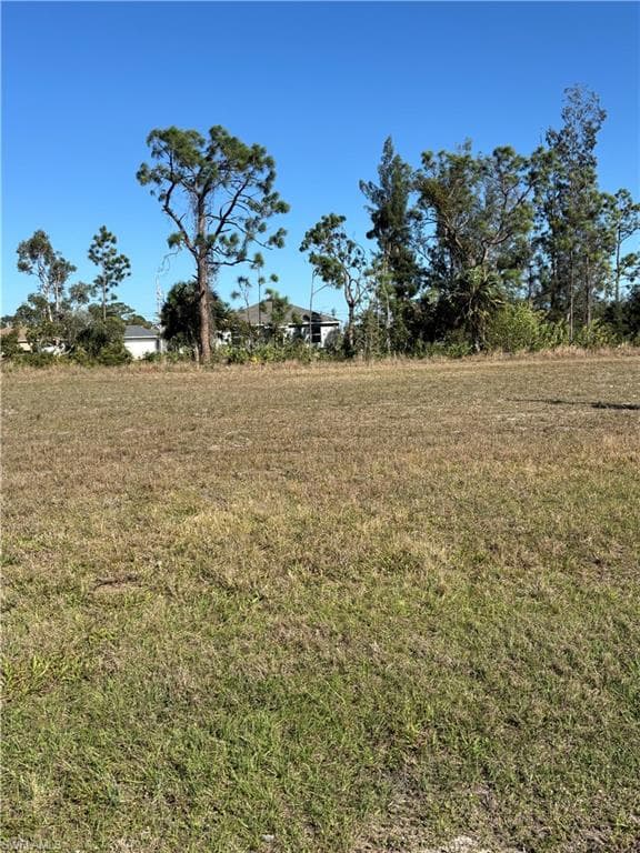 4003 9th Ave, Cape Coral, FL 33909-2
