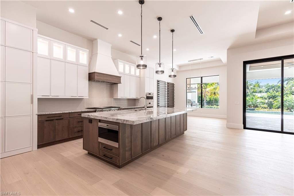 770 Port Side Dr, Naples, FL 34103-14