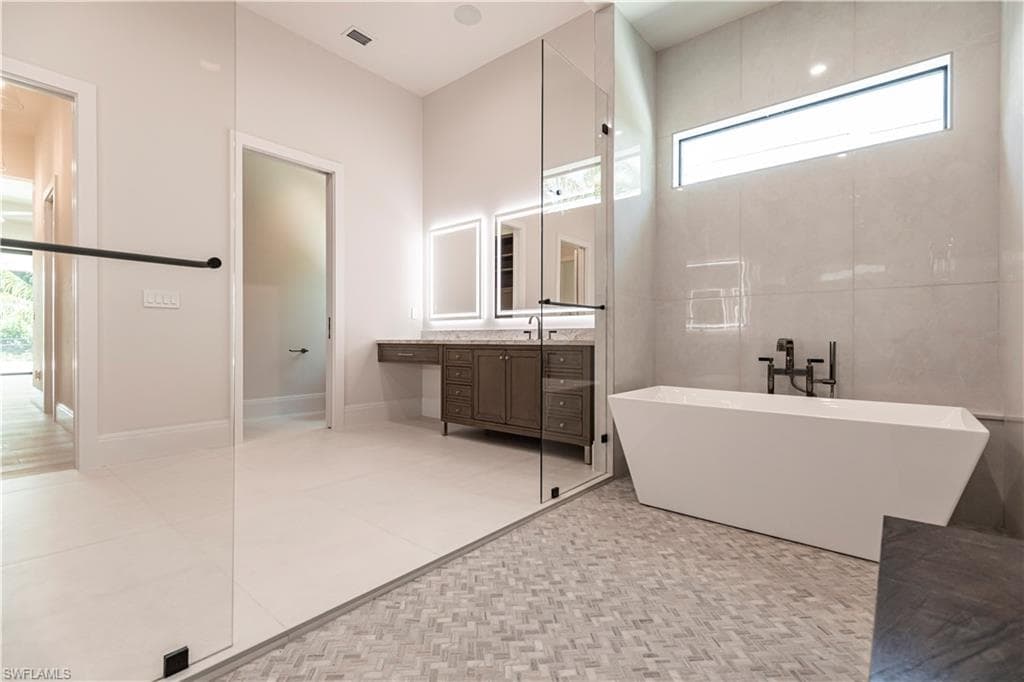 770 Port Side Dr, Naples, FL 34103-30