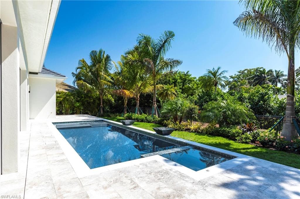 770 Port Side Dr, Naples, FL 34103-47