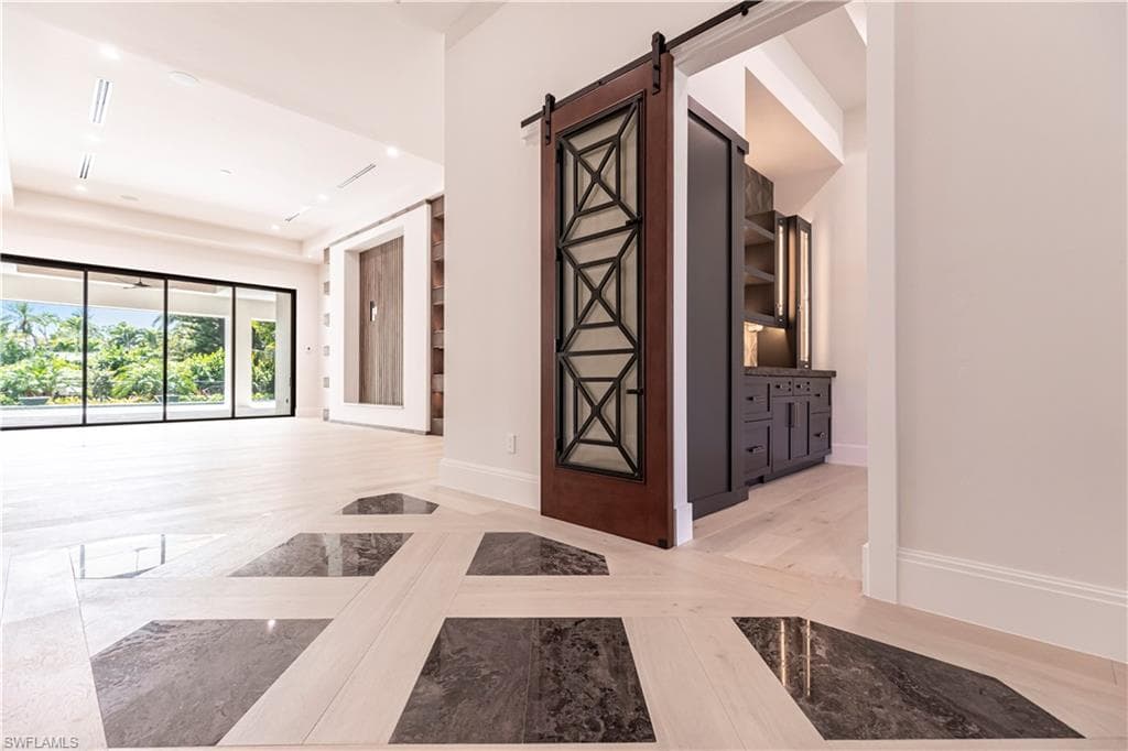 770 Port Side Dr, Naples, FL 34103-8