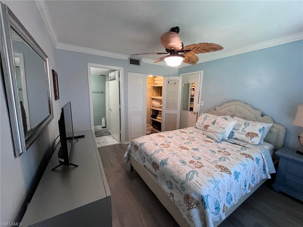 32 Greenbrier St 3-204, Marco Island, FL 34145-15
