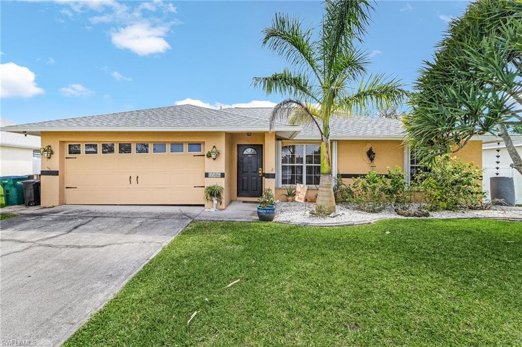 1306 13th Ter, Cape Coral, FL 33991-1