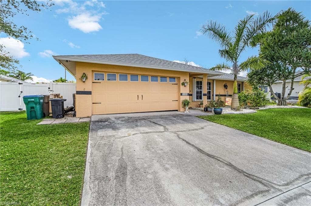1306 13th Ter, Cape Coral, FL 33991-3
