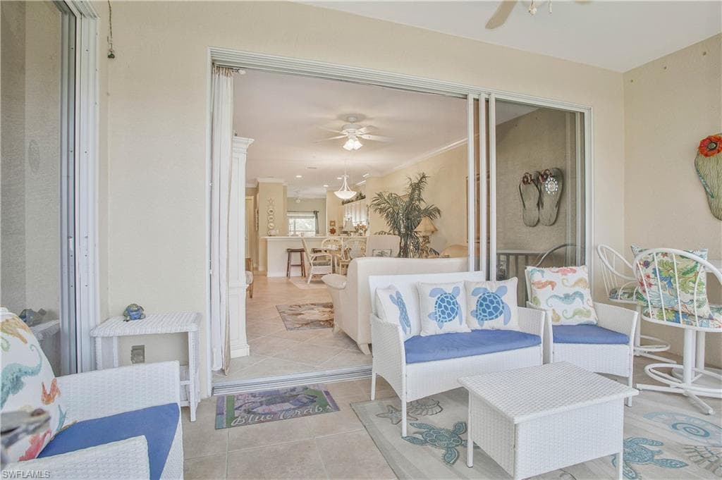 1015 Tarpon Cove Dr 1403, Naples, FL 34110-30