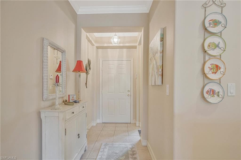 1015 Tarpon Cove Dr 1403, Naples, FL 34110-6