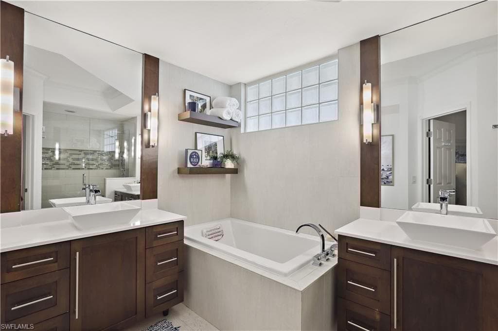 6510 Valen Way B102, Naples, FL 34108-15