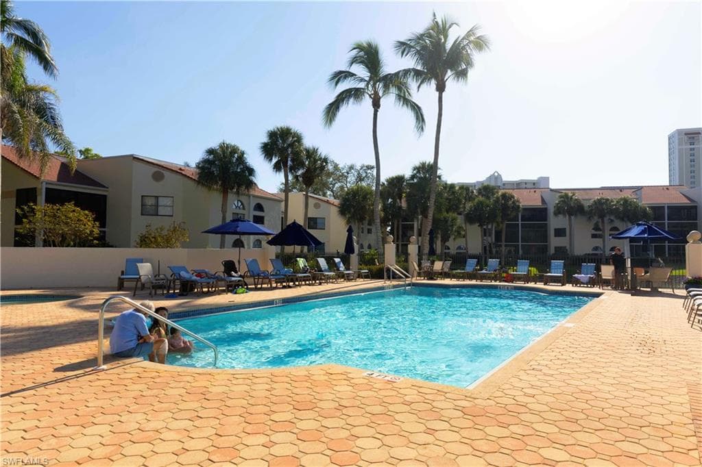 6510 Valen Way B102, Naples, FL 34108-28