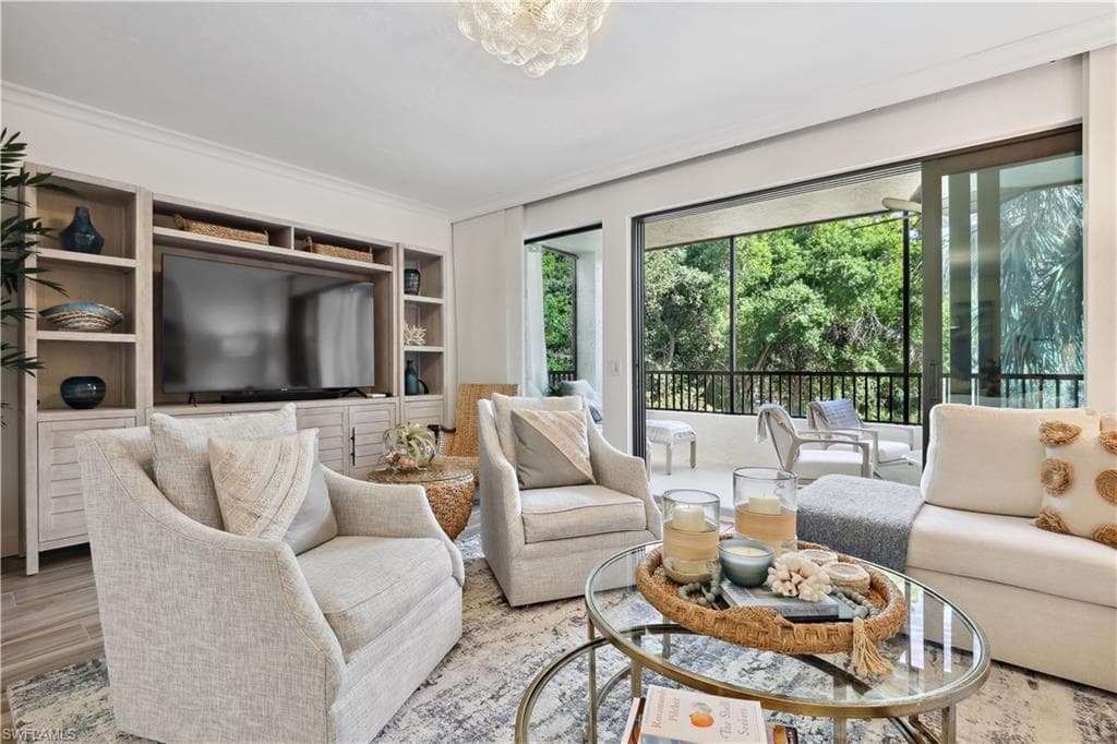 6510 Valen Way B102, Naples, FL 34108-4
