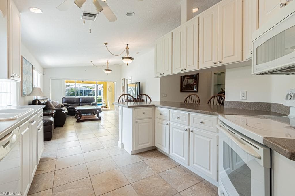28886 Vermillion Ln, Bonita Springs, FL 34135-7
