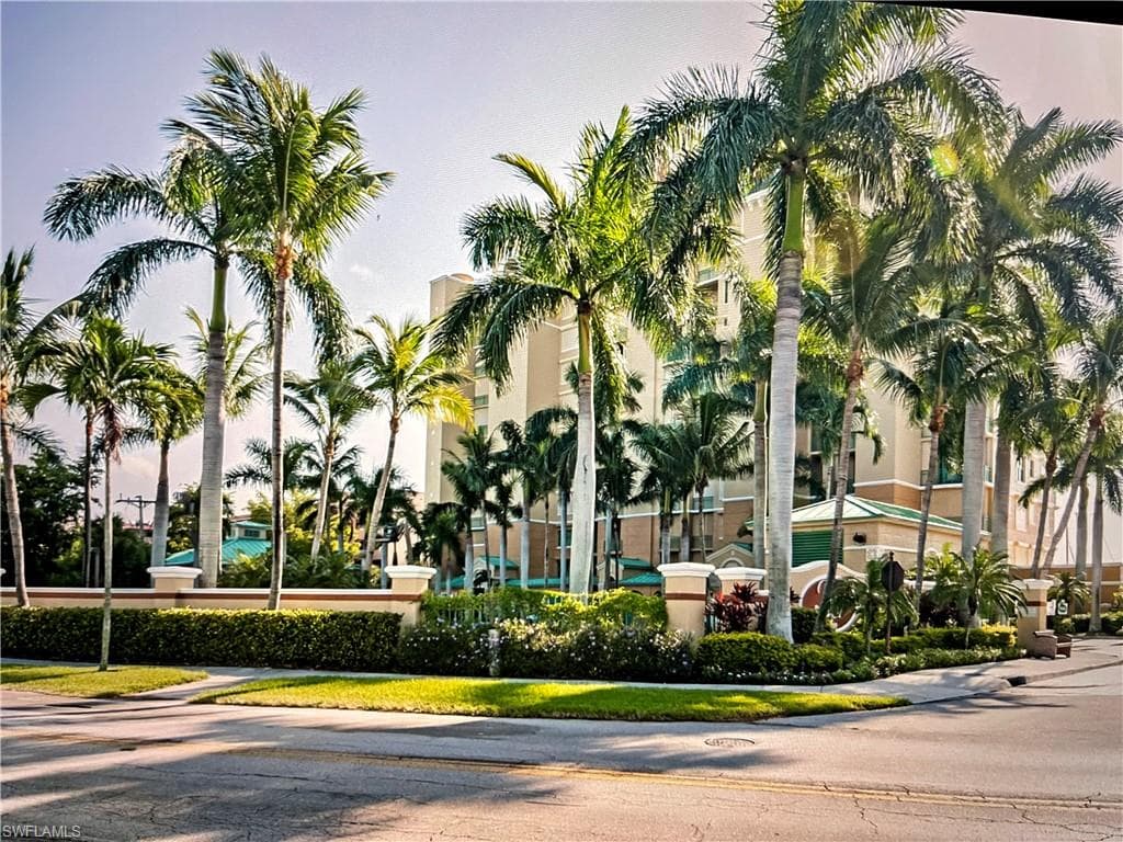 1079 Bald Eagle Dr N302, Marco Island, FL 34145-2