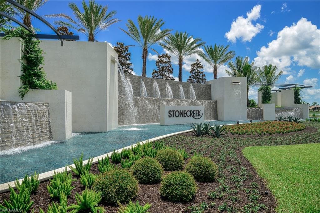 4462 Crimson Ave, Naples, FL 34119-26